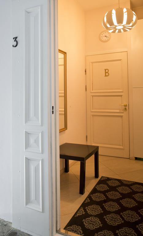 Bright Apartment In Old Town By Urban Rent Vilna Exterior foto